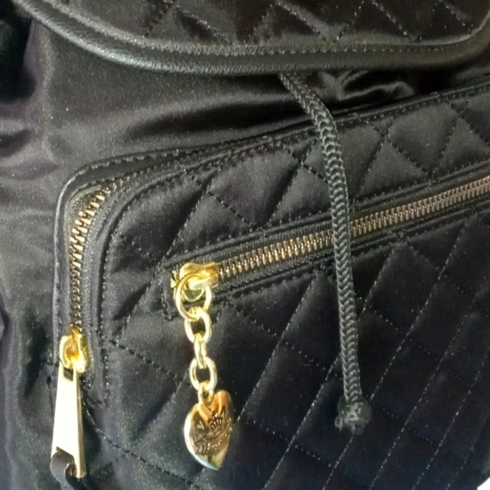 💝Juicy Couture *Rare* Black Cross My Heart Backpack VTG Red Appliqué Heart NWT